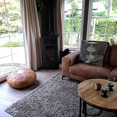 Chalet Rustig Gelegen Sfeervol *